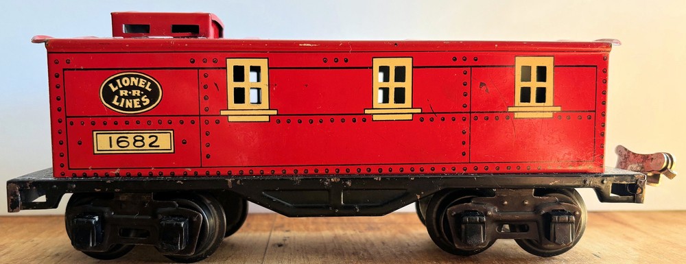 LIONEL 1682 PRE-WAR O-GAUGE RED CABOOSE BEAUTIFUL NO RUST SHINY COUPLER 1933-42