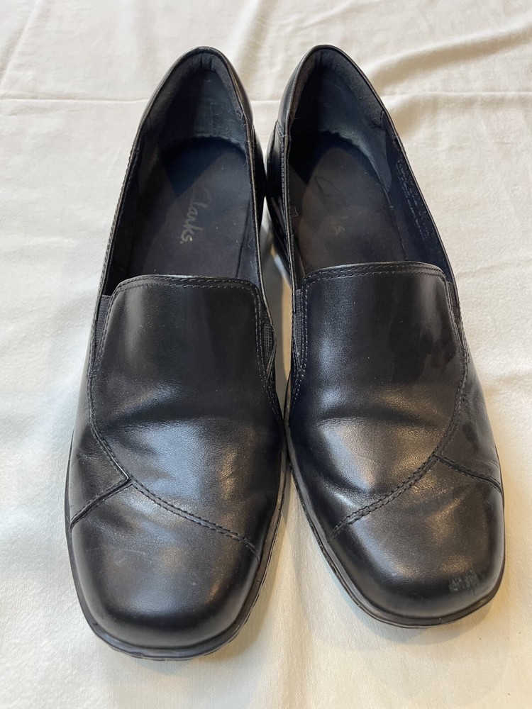 Clarks Womens Blackberry Slip On Loafers Size 9.5M Black Leather Casual Shoes 84629