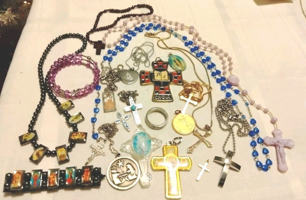 Christmas 🎄 Sale Religious Lot Rosary Cross Necklace Bracelet Jesus Saint Medal-image