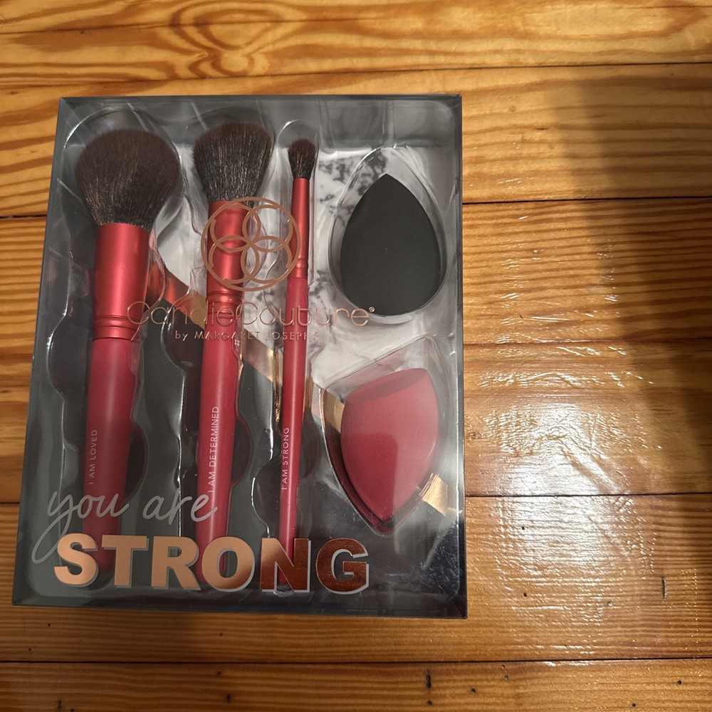 CandieCouture 5-Piece Flawless Face Makeup Brush Set with Blender Sponges  