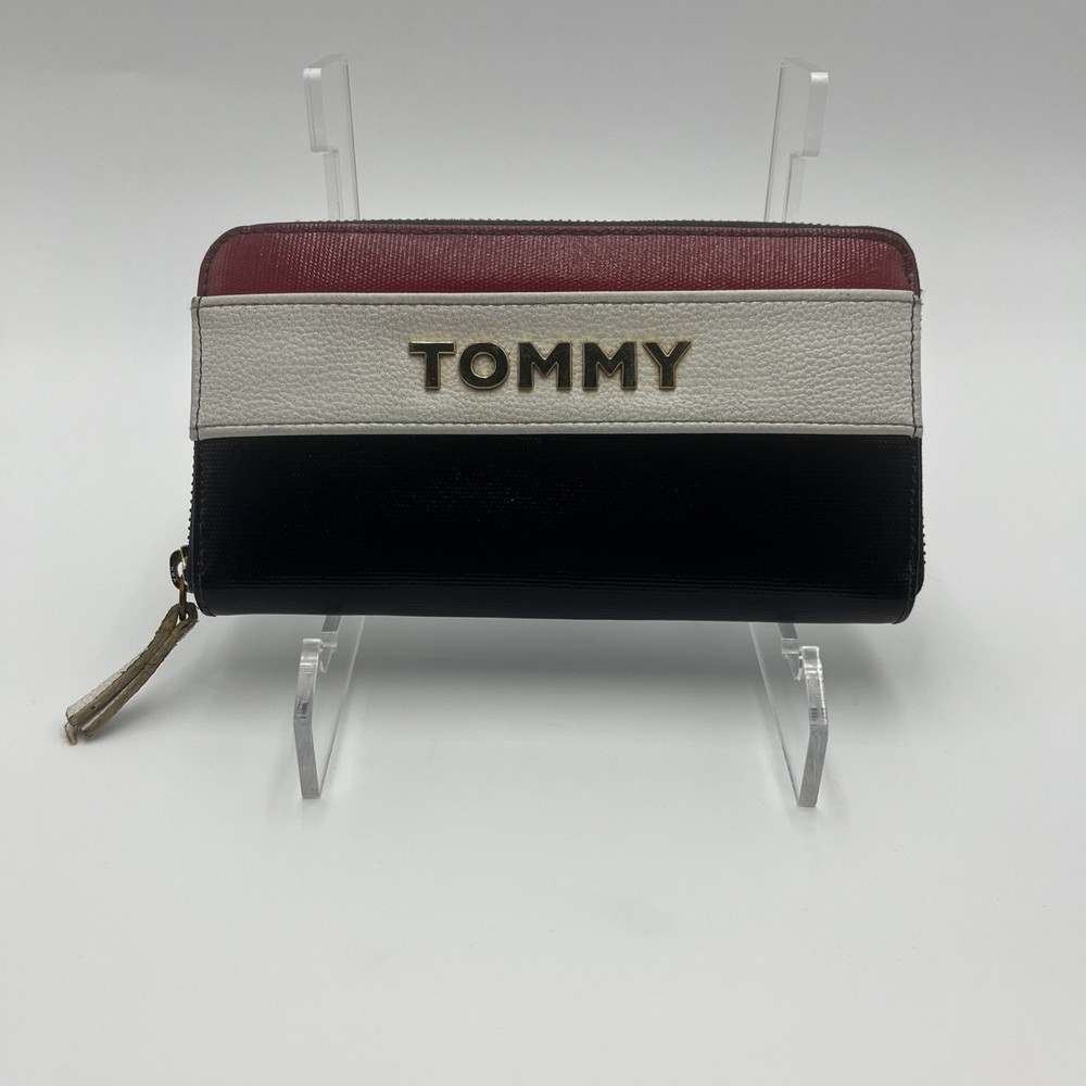 Women's Tommy Hilfiger Striped Logo Zip Wallet Clutch in Red White Blue