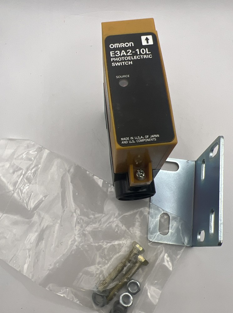OMRON E3A2-10L / E3A210L (NEW NO BOX)