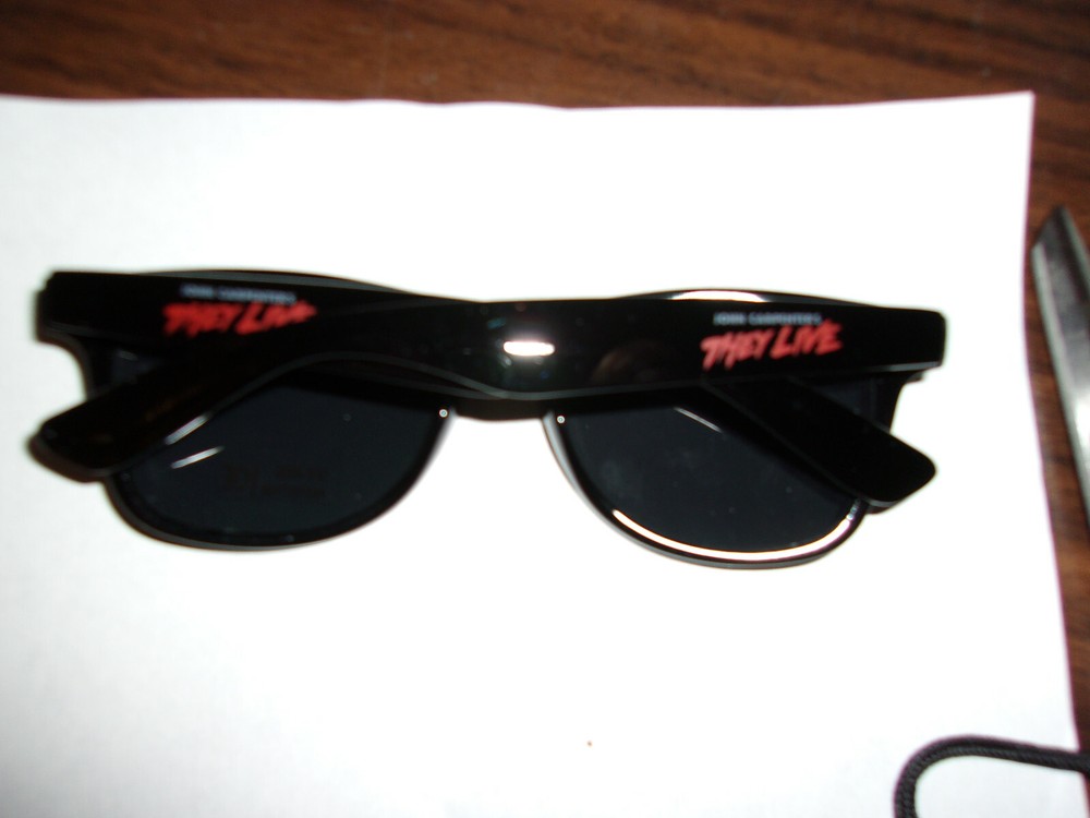 They Live Movie Promo Sunglasses John Carpenter Tour HTF Roddy Piper CultClassic