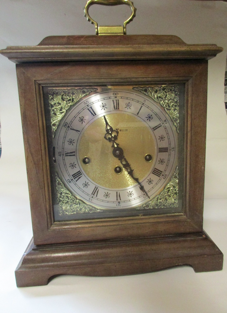 VINTAGE HOWARD MILLER MANTLE CLOCK  #612-437