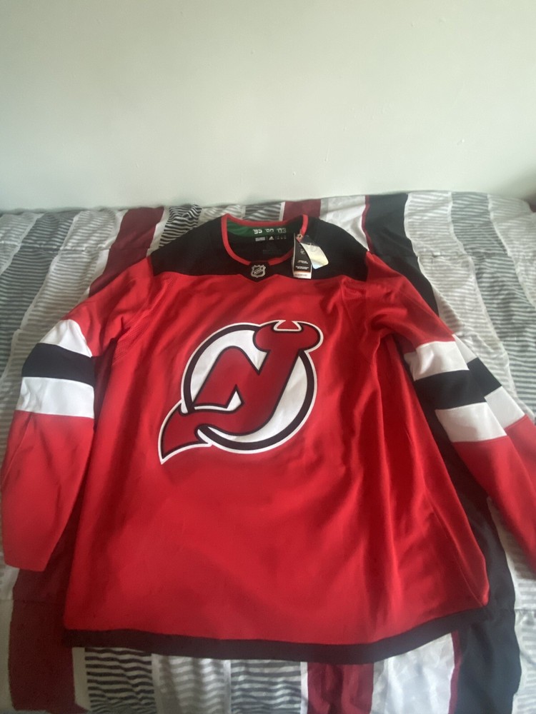 Original Hockey Jersey Priced at $250 Now Only $115 – Save Big on Authentic Wear