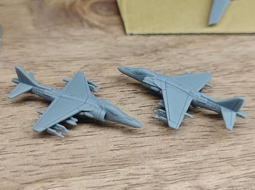 1/2000 1/700 1/400 1/350 American AV-8B Harrier attack aircraft model