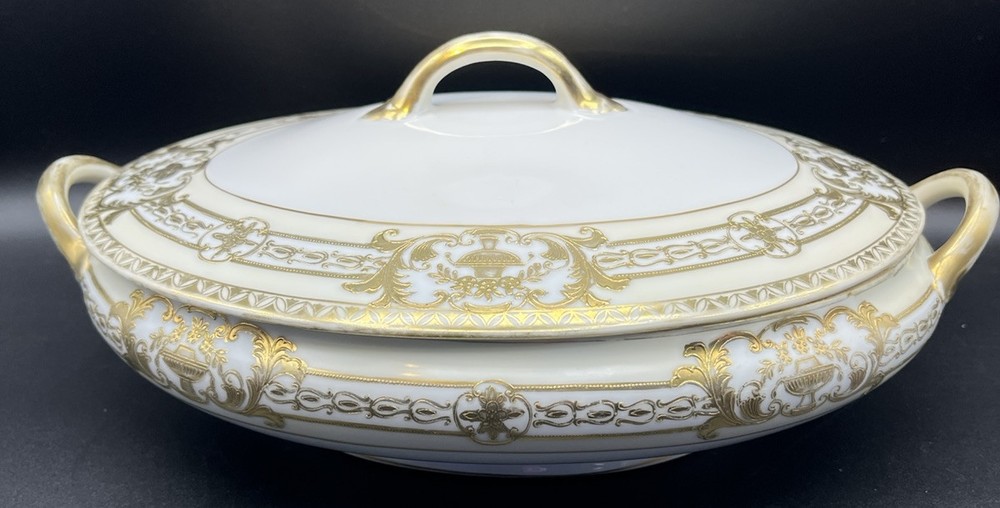 Noritake 37532 Hand Painted Gilded Oval Covered Vegetable Bowl