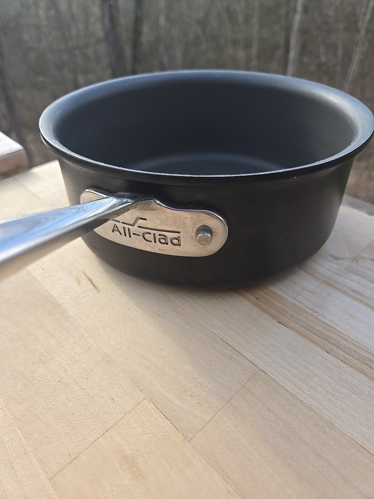 All Clad 2QT/1.9L Hard Anodized Sauce Pan Without Lid