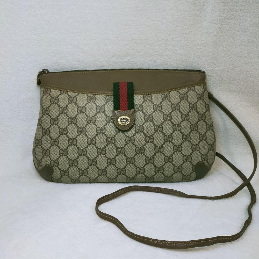 Gucci Old Sherry PVC Two-Way Shoulder Bag with Gold Logo Accents Preowned