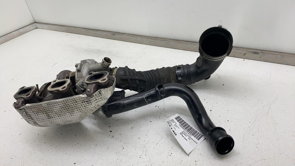 17-20 Maserati Levante Right Turbocharger 3.0 Turbo Charger Manifold w/ Hose AWD