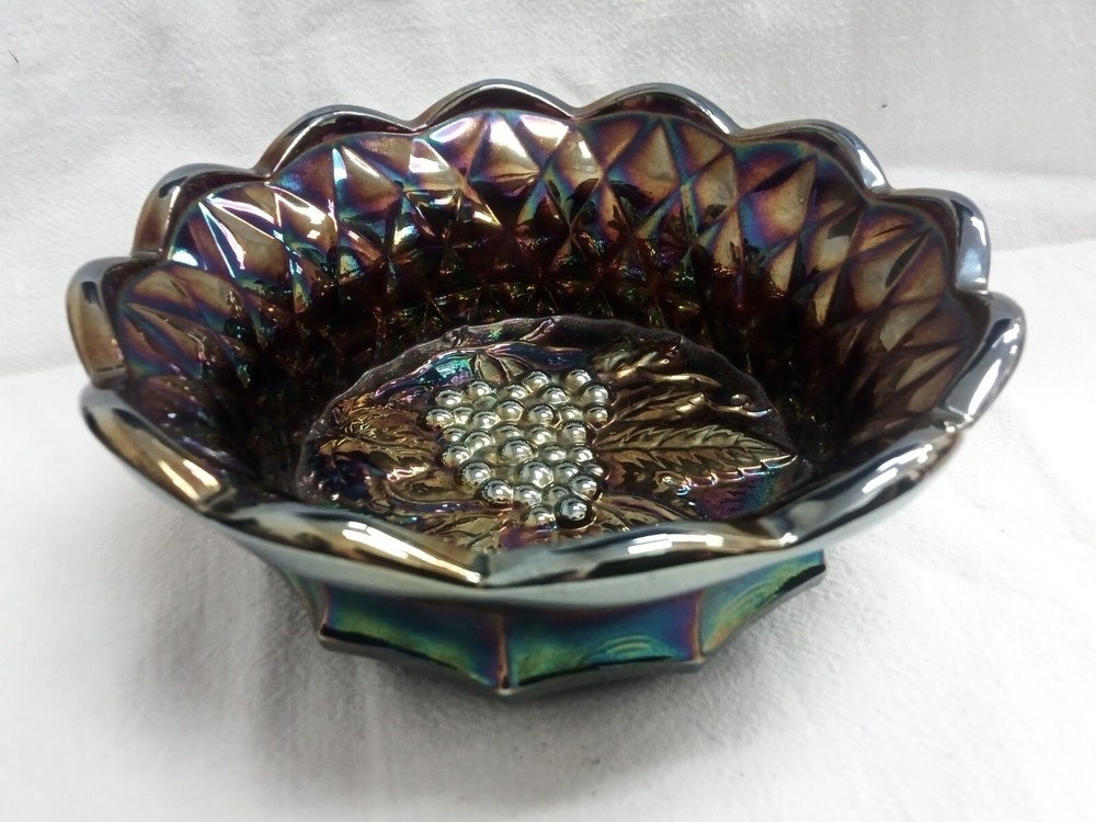 Vintage Fenton Carnival Glass Grape Cable Nuts Candy Bowl Round Pedestal