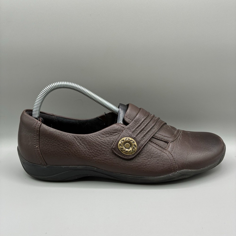 Clarks Kessa Alcove Womens Dress Loafers Size 9 Wide Brown Artisan Textured Leather Slip-Ons