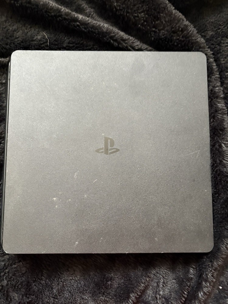Sony PS4 CUH-1001A Original Gaming Console 500GB Black