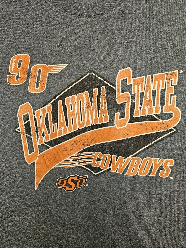 Oklahoma State Older Style Large Mens Gray Graphic Logo Tshirt NCAA