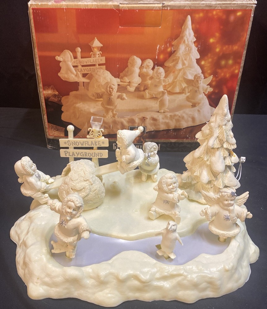 Grandeur Noel Snowflake Cherub Playground Animated Collectors Edition. Untested