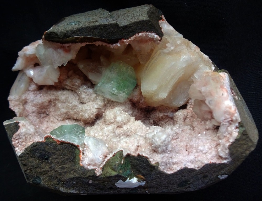 GREEN APOPHYLLITE CUBES STILBITE BOWS & PINK HEULANDITE CRYSTALS IN PINK MATRIX
