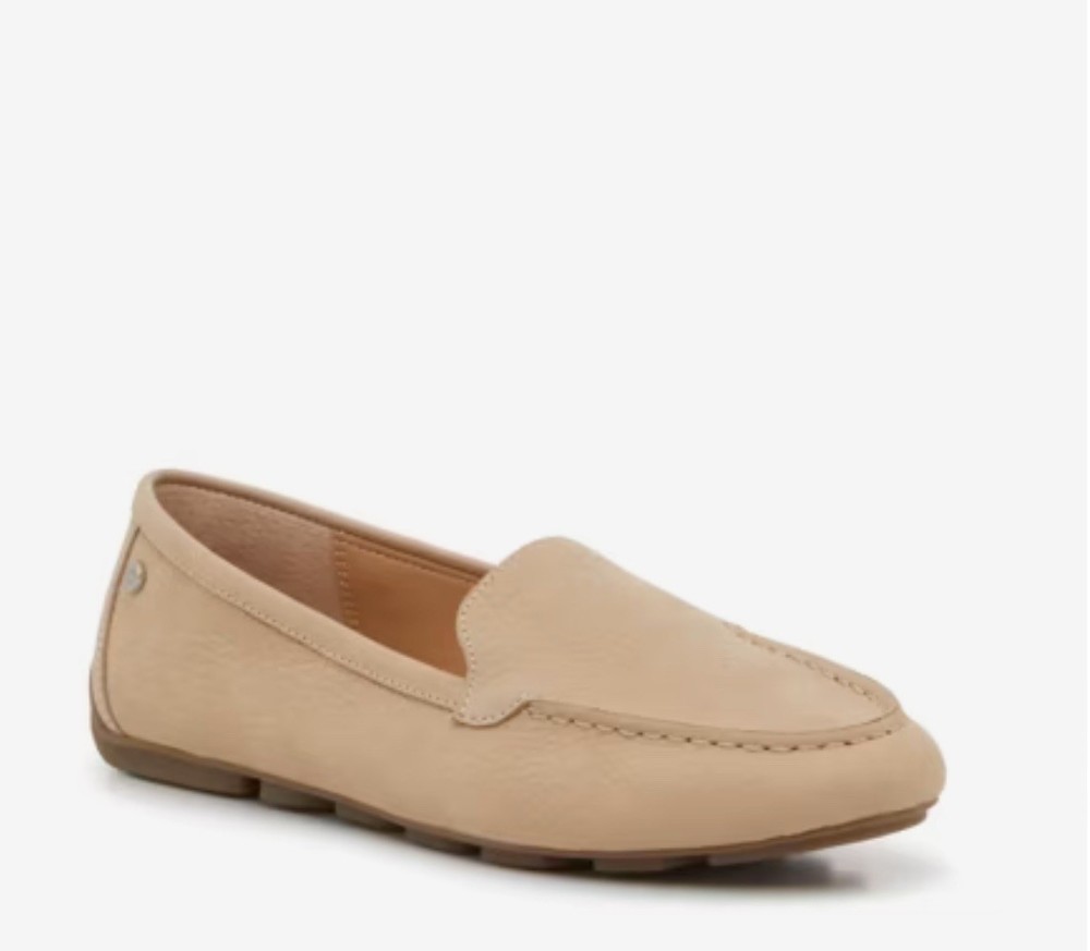 Hush Puppies Women’s Ozzie Driving Loafers in Khaki size 9M