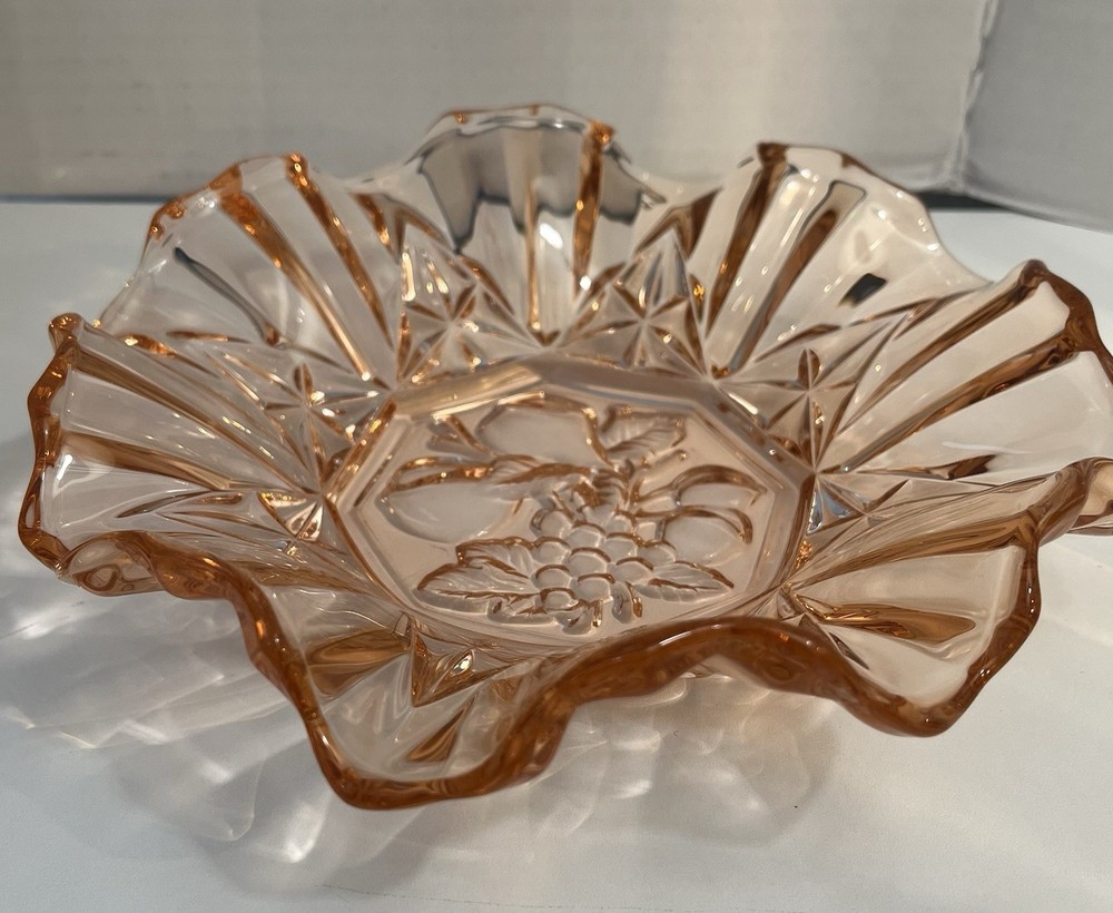 Vintage Pink Pioneer Federal Glass Fruit Bowl with Ruffled Edge