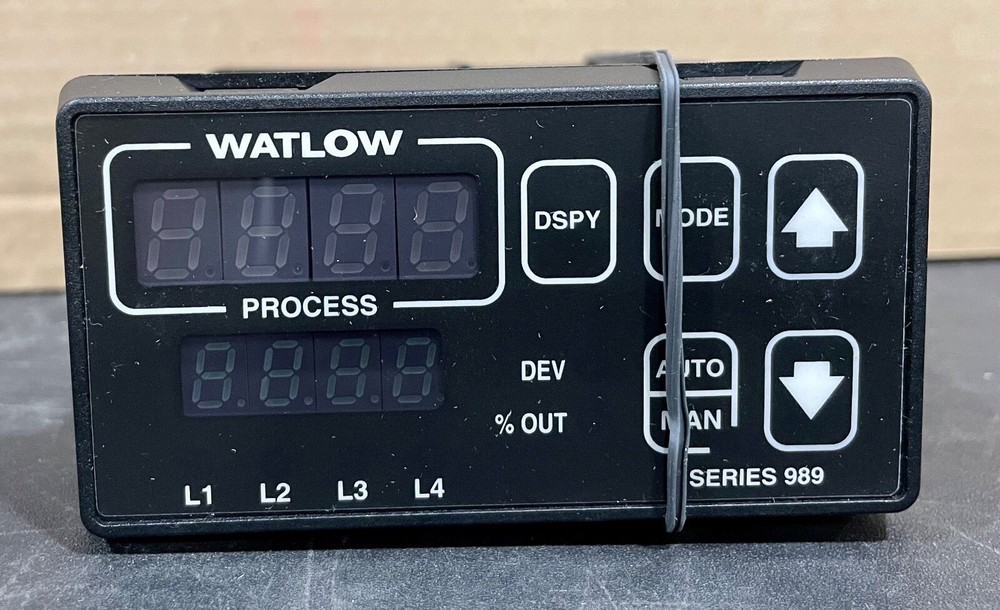 Watlow 989A-20CC-AARG Temperature/Process Controller