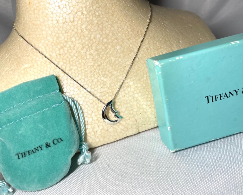 Auth Tiffany Necklace Paloma Picasso Crescent Moon Sterling Silver 925 with box