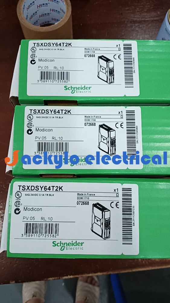 New In Box SCHNEIDER TSXDSY64T2K PLC Digital Output Module 1-Year Warranty !