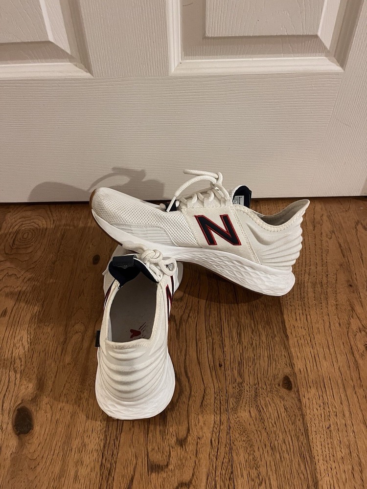 New Balance Fresh Foam Roav Munsell White Sz 8.5