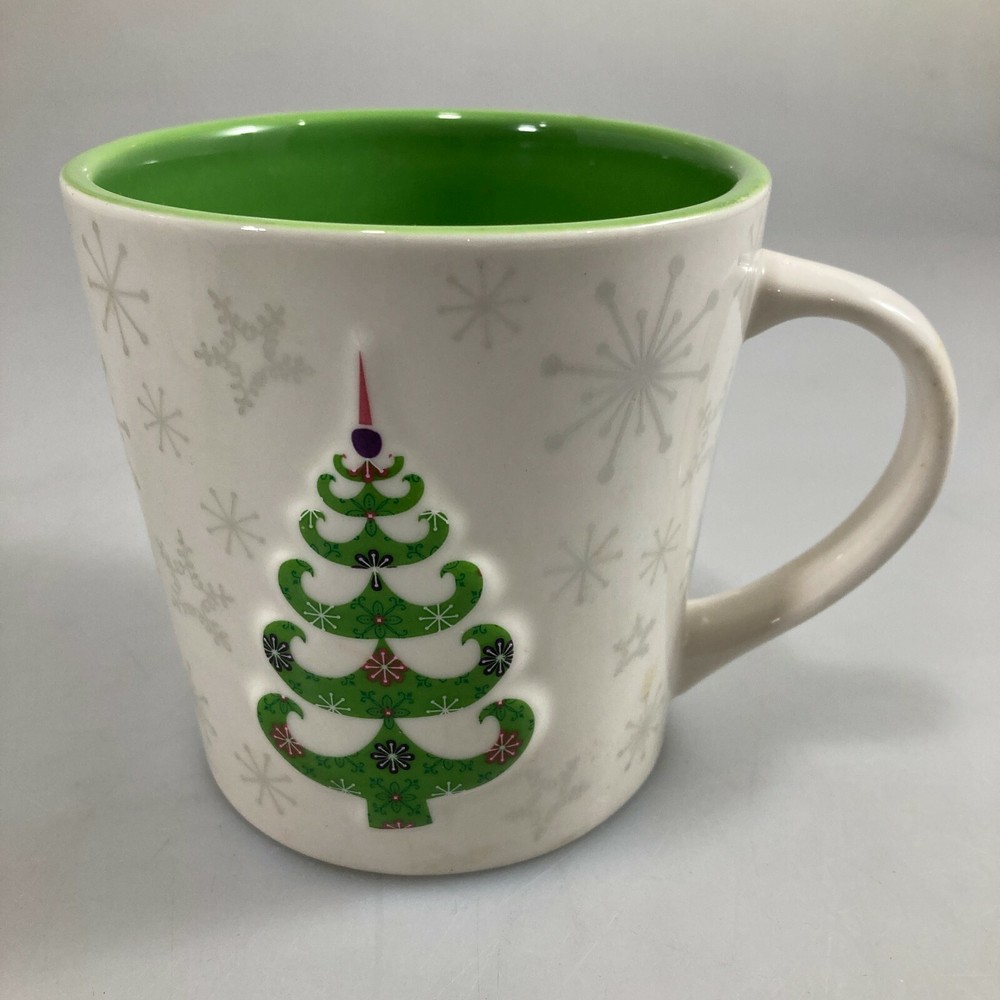 Starbucks 17 oz Green Christmas Tree Coffee Mug with Snowflakes 2006