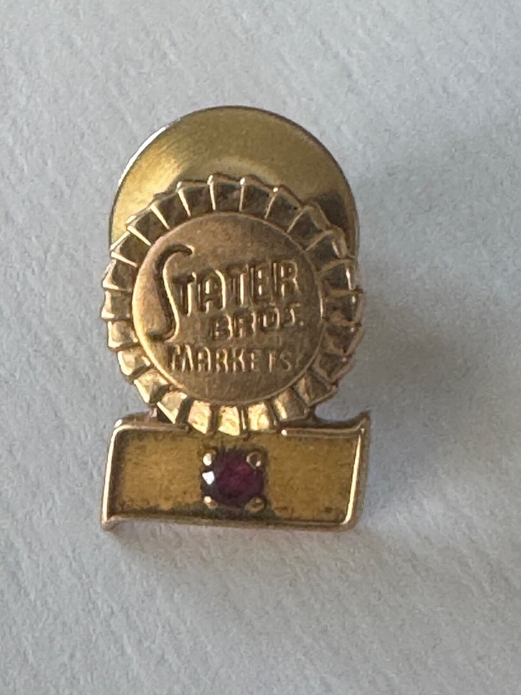 STATER BROS MARKETS / CTO TIE TACK LAPEL PIN 10K YELLOW GOLD W/ RUBY