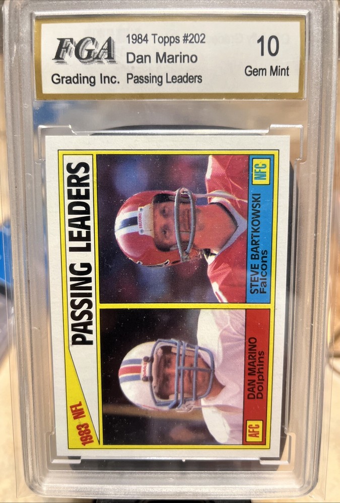1984 Topps Dan Marino RC HOF #202 NFL Passing Leaders PSA 10 Gem Mint