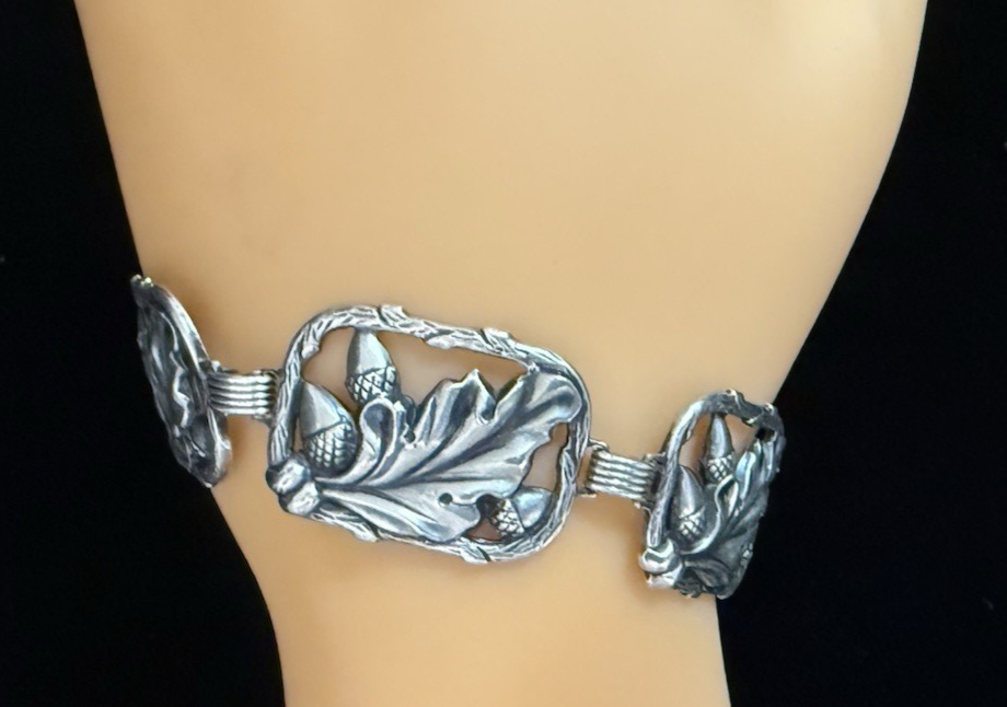 Vintage Danecraft MCM Sterling Silver Oak Leaf Acorn Bracelet 7 Inch