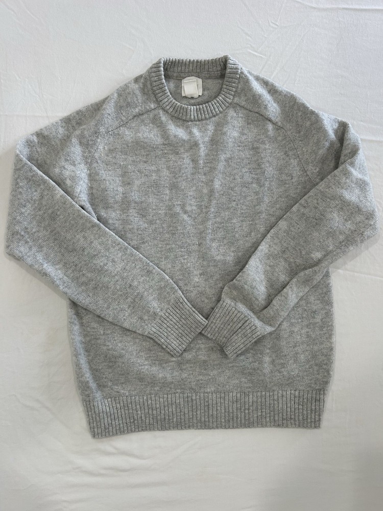 H&M Men's Light Gray Sweater Size Small
