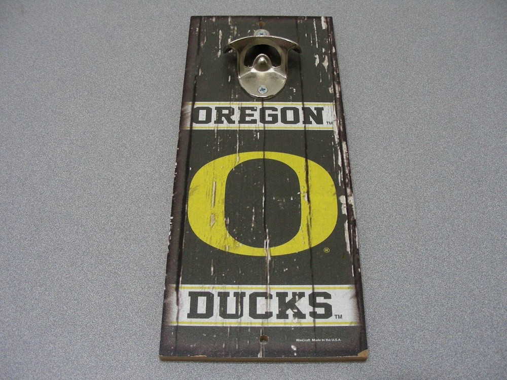 OREGON DUCKS - Wood Sign with Metal Bottle Opener!