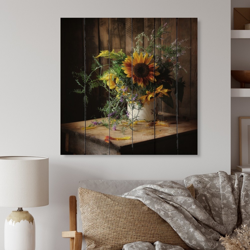 Designart 'Vintage Bouquet Of Flowers II' Traditional Wood