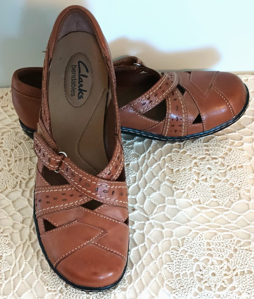 Clarks Ashland Spin Q Womens Size 8 M Brown Leather Slip-On Strap Sandals