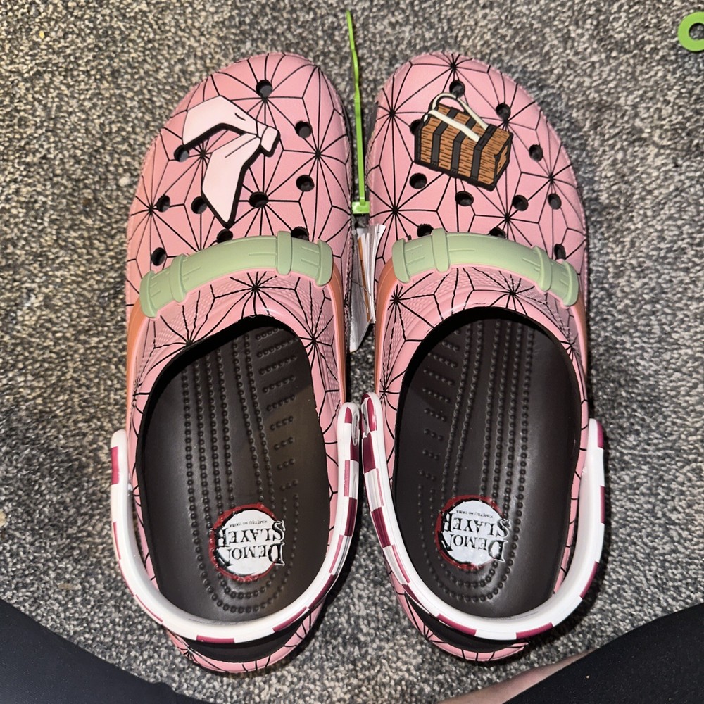 Crocs Classic Clog Demon Slayer Nezuko Pink Sandals Shoes Men’s Size 11 Jibbitz