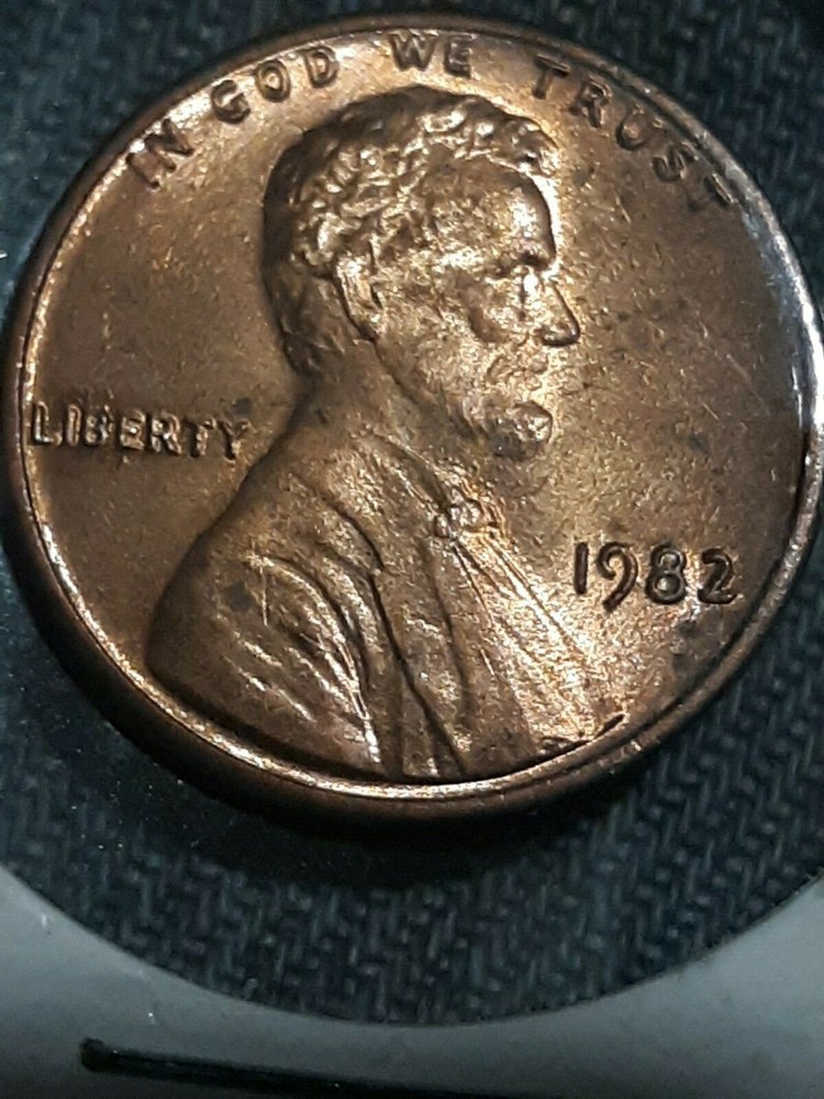 1982 No Mint Mark Large Date Penny Error Coin Double Die Liberty & Ear