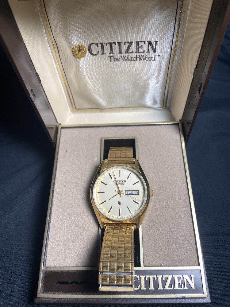 Vintage Citizen CQ Quartz Watch Gold Tone Day Date - New Battery - Original Box
