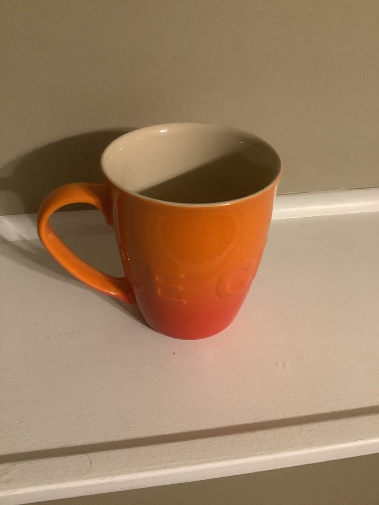 Le Creuset 20 oz Extra-Large Logo Coffee Mug - Flame, Open Box