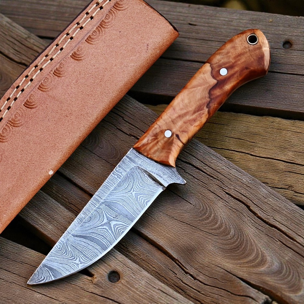 Custom Hand Made Hunting Skinner Knife Forged Damascus Steel Blade  2902