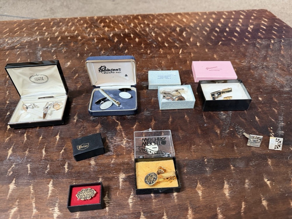 Vintage Cufflinks Selling As A Package of Cufflinks.  Sold All Together