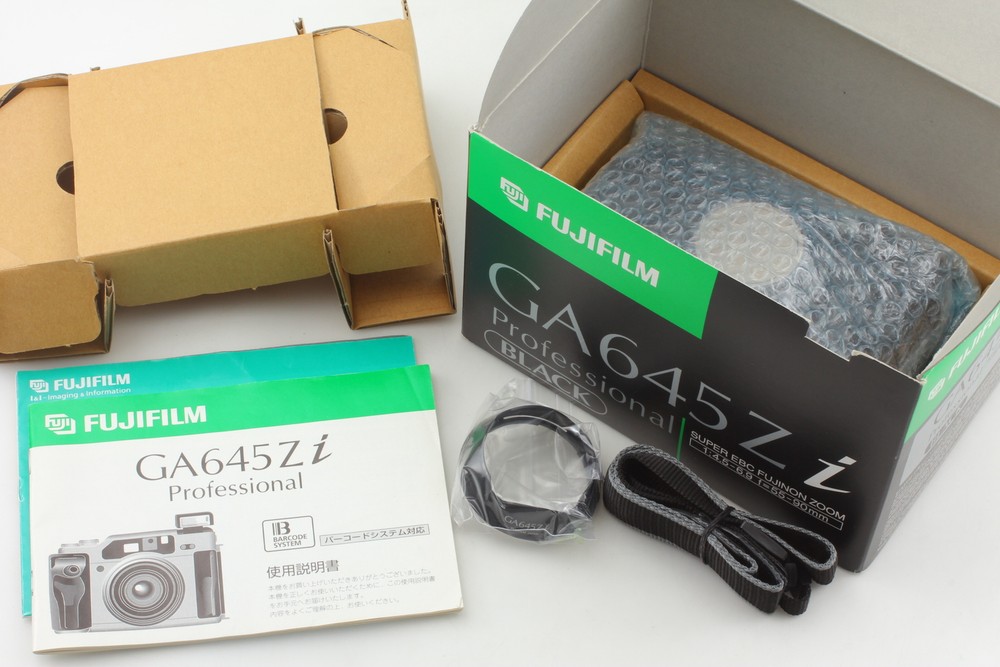 Fujifilm GA645Zi Black Film Camera with Hood Strap Mint Condition Japan