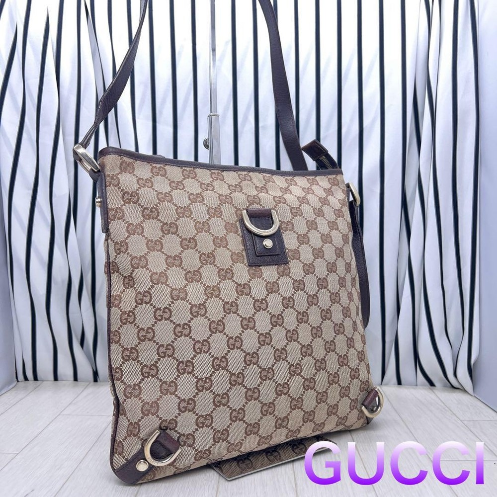 GUCCI GG Monogram A4 Crossbody Shoulder Bag in Excellent Condition