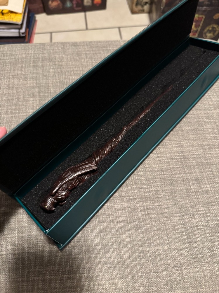 Magical Wizarding Trunk with Ezekiel's Hippogriff Wand