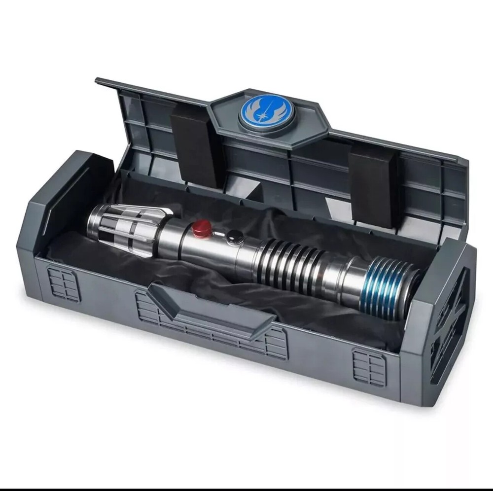 Disney Parks Plo Koon Legacy LIGHTSABER Hilt | Star Wars: Galaxy's Edge - Sealed