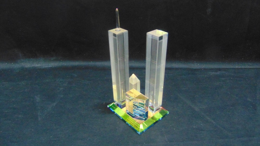 CRYSTAL GLASS TWIN TOWERS BY NYC ART