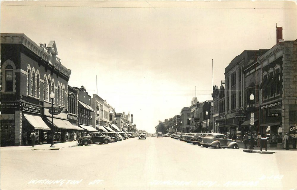 1940s Junction City Kansas Washington Street autos Cook RPPC Postcard 25-7894