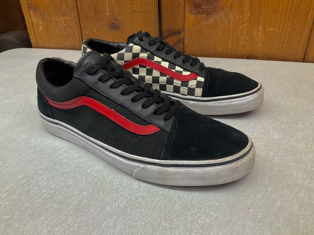 Old School Style Vans Off The Wall Mens size 12 Black White Red Checkered Shoes