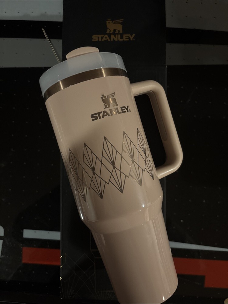 Stanley Deco Collection Gloss Blush Flowstate Quencher H2.0 40oz Tumbler NWB