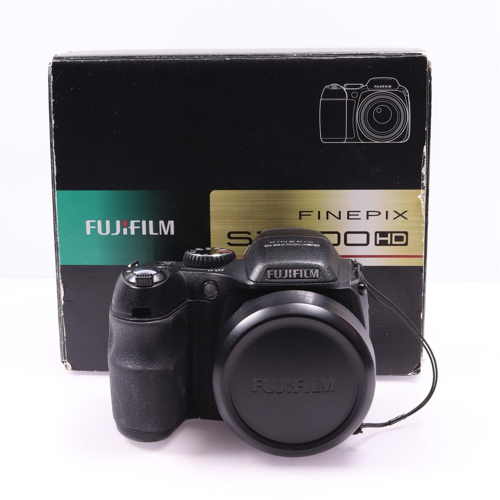 Fujifilm FinePix S2000HD 10MP Digital Camera with VM 5822 MT Bundle