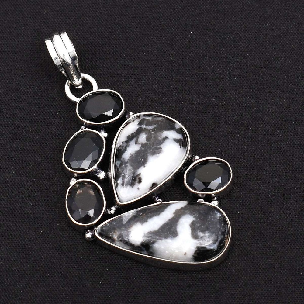 Buffalo Turquoise Black Onyx Gemstone Pendant Ethnic Jewelry Gift 2.36 AP-73780